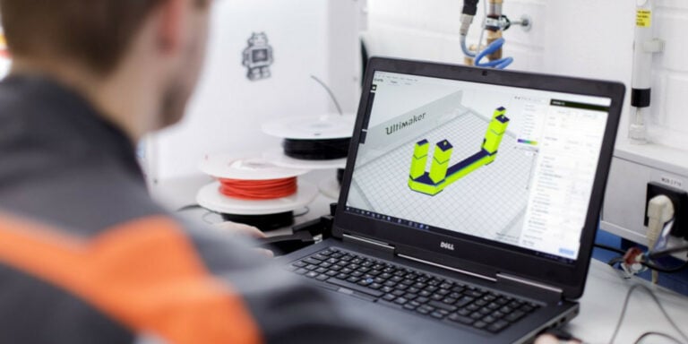 Díky přehlednému uživatelskému prostředí aplikace Ultimaker Cura si potřebné nástroje zvládne vyrábět, kdokoli je potřebuje