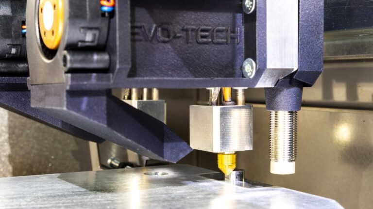Plně automatická kalibrace XYZ u 3D tiskárny EVO-tech