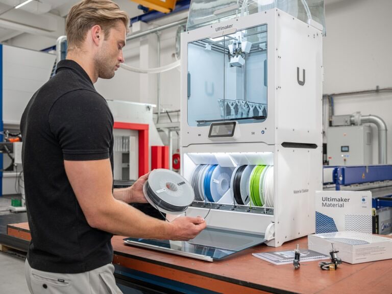 3D tiskárna UltiMaker S6 Pro Bundle